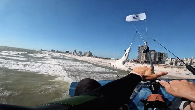 Big Megaloops on a PROTOTYPE Kite!
