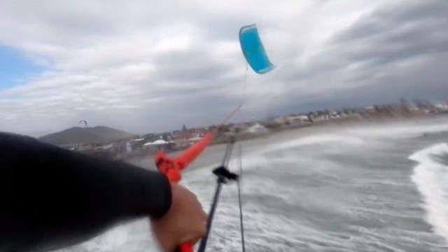 Kiteboarding Megaloops - Cape Town