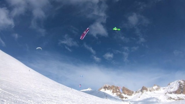 Super SnowKite Days with lolo BSD