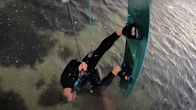 The NEW board from North kiteboarding - TRACE Lightwind board