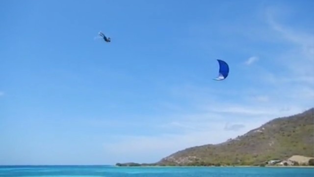 Huge Static Kiteloop Goes Badly Wrong