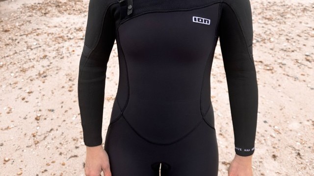 Kitesurfing Reviews - ION Products Amaze Amp 5/4 Front Zip XS 2025