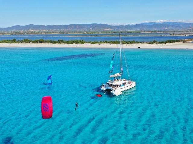 The Ultimate Kite Adventure on a Sailing Catamaran - The Action Cruise