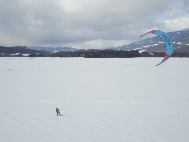Snowkiting Bach