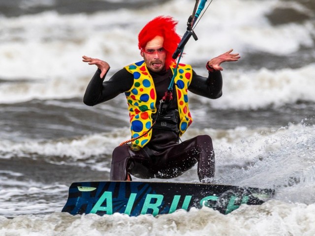 Kitesurfing Scotland - Halloween Jam