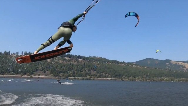 Day One of Slingshot Testing - Hood River Oregon VLOG