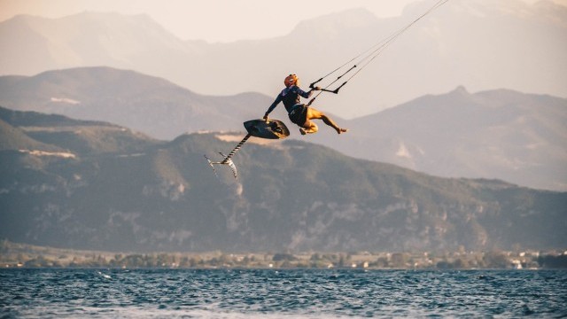 How kiteboarding can lead to better mental health - an interview with Katka Salandova
