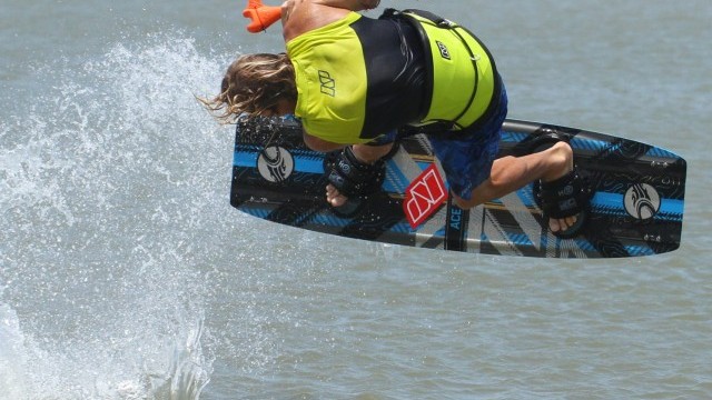 Kitesurfing Technique - Back Loop from Blind