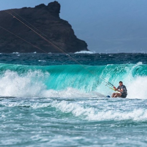 São Vicente Kitesurfing Holiday and Travel Guide