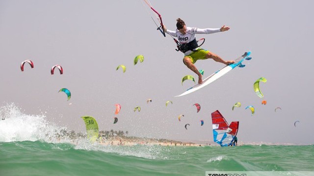 Tarifa Strapless Kitesurfing Pro Day One