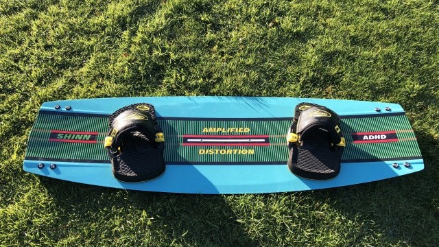 Kitesurfing Reviews - Shinn ADHD Distortion 138 x 41.5cm 2021