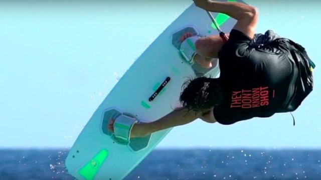 Slingshot Kiteboarding 2019: MISFIT
