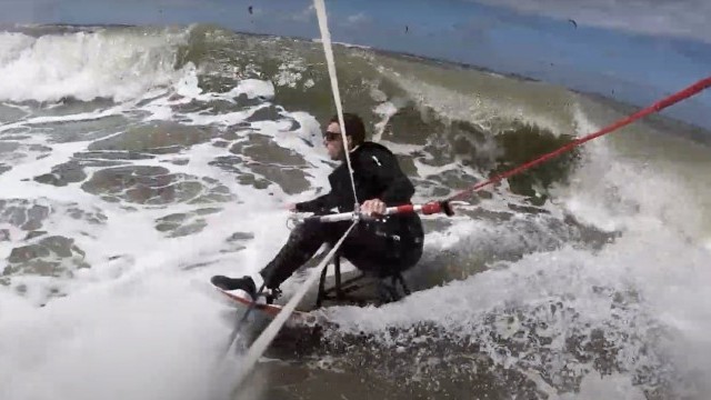 Sit-kitesurfing summer session