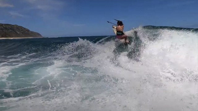 Sessions with Moona - Ep.29 Kitesurfing Follow Cam in Hawaii (Cabrinha Kitesurfing)