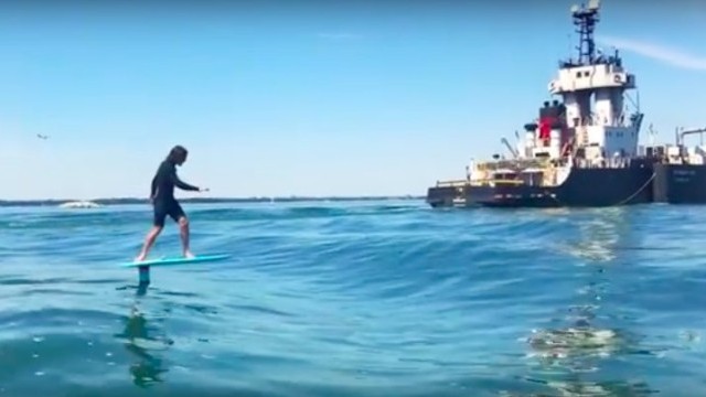 Tanker Wave Foil Surfing