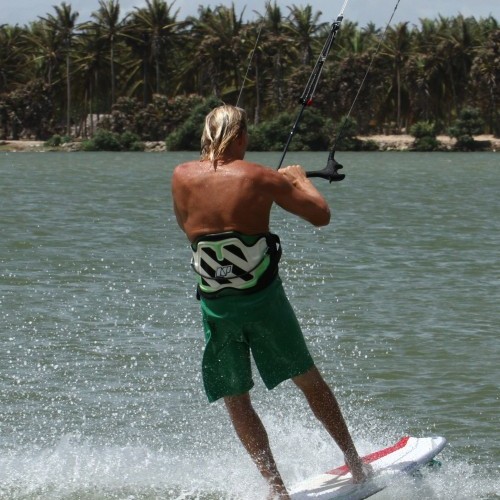 Surfboard Fin First to Toeside 180 Kitesurfing Technique