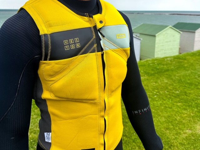 ION Products Vector Vest Amp Front Zip M 2024