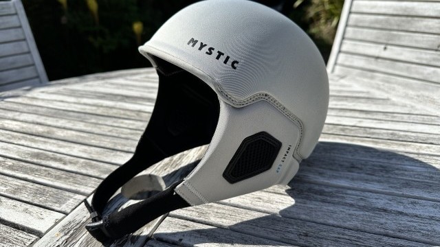 Kitesurfing Reviews - Mystic Impact Cap 2024