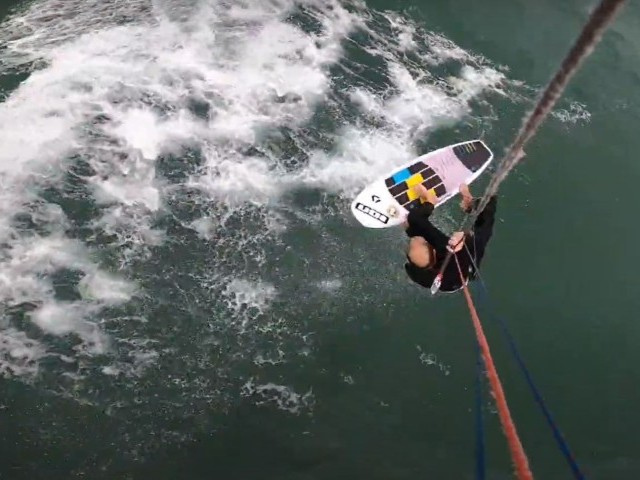 Onshore Kite Wave Session in Cornwall 19th October