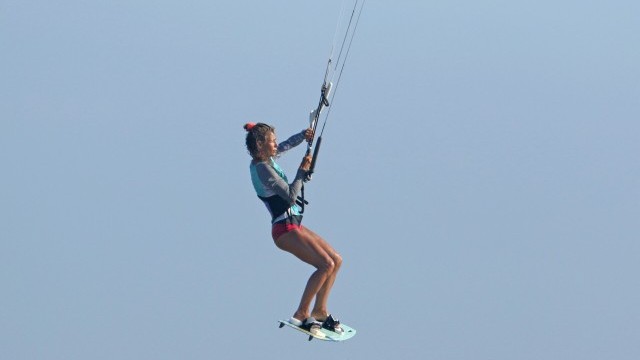 Kitesurfing Technique - Learning to Loop Part 7 - Your First Kite Loop
