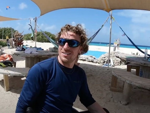 Sit-kitesurfing Bonaire 2021 - Willem Hooft