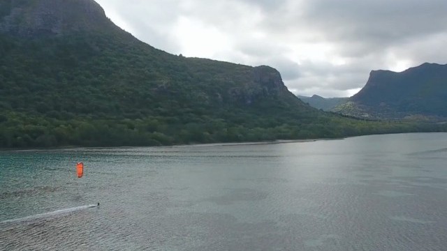 Ozone Zephyr V5 - Making Lightwind Riding a Breeze