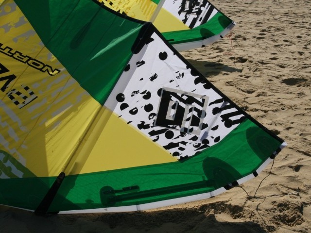 North Kiteboarding Evo 9m 2009