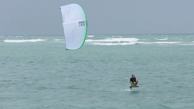 Boardriding Maui CloudFoiling 13