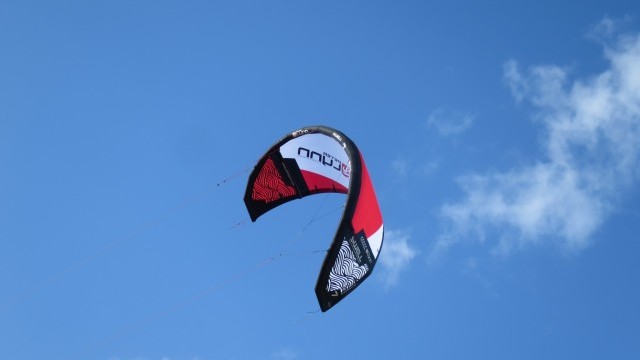 Kitesurfing Reviews - Peter Lynn Swell V2 7m 2016