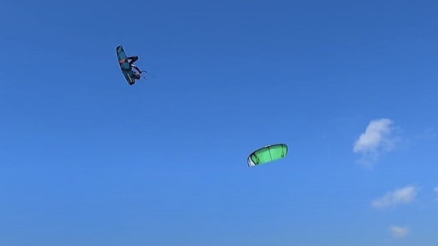 Holiday big air kitesurf tourstop Zandmotor Kijkduin