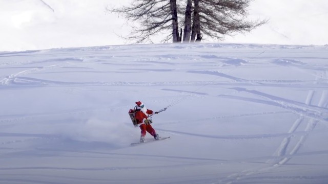SANTA CLAUS SNOWKITING