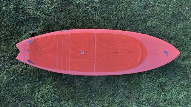 Kitesurfing Reviews - F-ONE Kiteboarding Mitu Pro Flex 5'8 2021