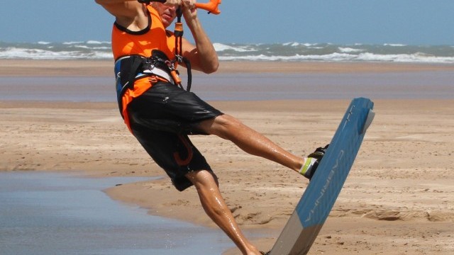 Kitesurfing Technique - Beach Bounce BLT