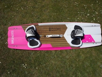 Brunotti Riptide 132 X 40cm 2015 Kitesurfing Review