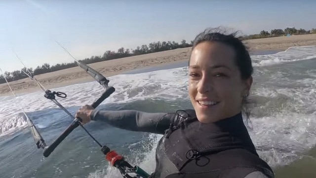 POV Kitesurf Freestyle session | MEET RITA 8