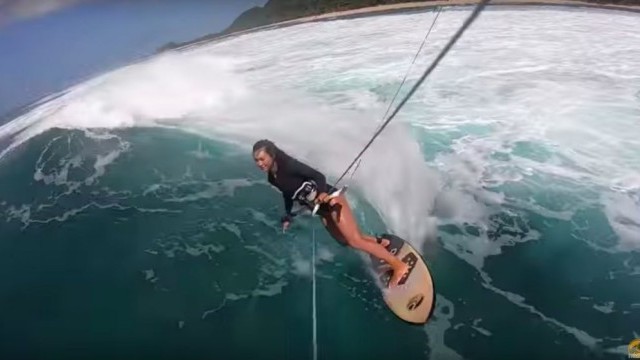 Sessions with Moona Ep. 14: Hawaii Backyard