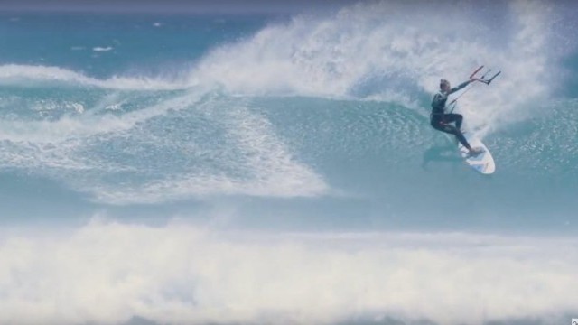 Howling wind and glassy surf Jalou 's tories #22