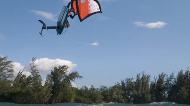 03 Cabrinha Code V2 Wingfoil board