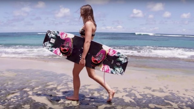 Slingshot Kiteboarding 2018: Karolina Pro