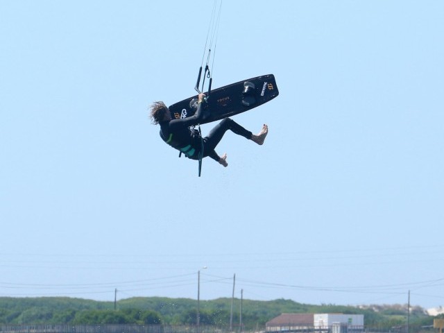 Back Roll Tail Grab Board Off