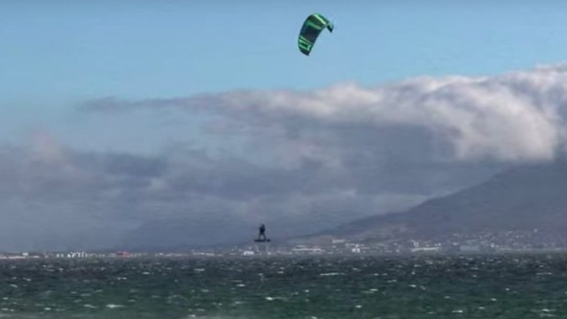 Slingshot Kiteboarding - RAPTOR V1