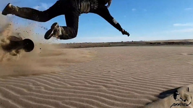 Akkrew Landkiting Crashes