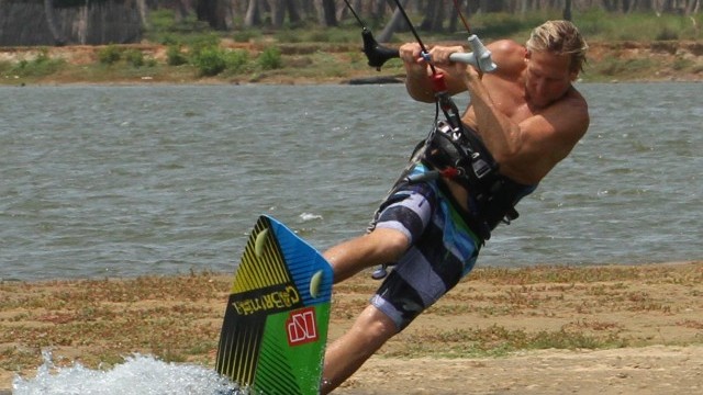 Kitesurfing Technique - Toeside Double Front Loop Down Loop Transition