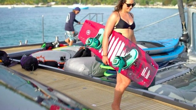 Slingshot Kiteboarding 2019: Karolina Pro - Shred Bestie