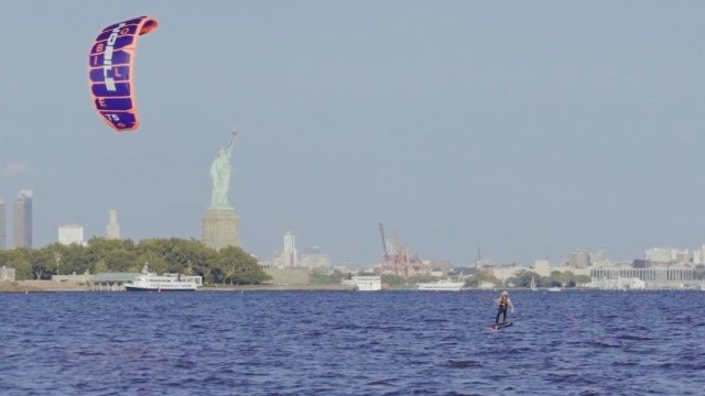NOBILE KITEBOARDING: One day with splitboard in New York City