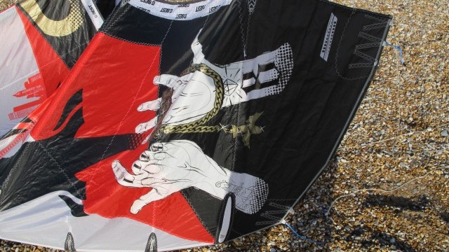 Kitesurfing Reviews - Best Kiteboarding GP 7m 2012