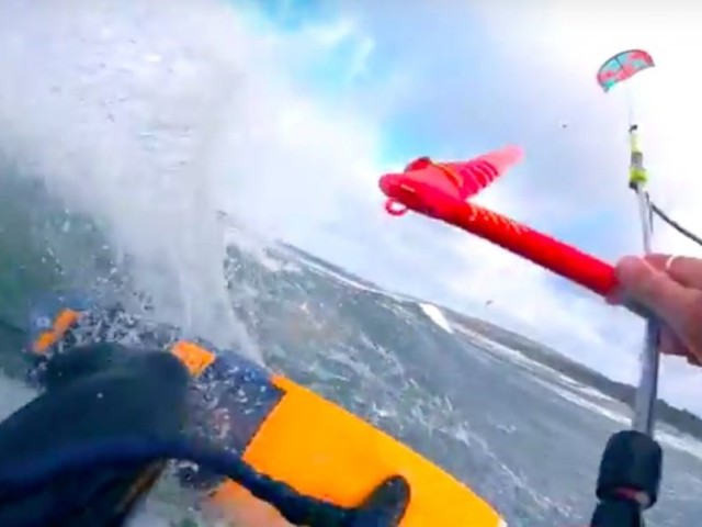 1 Wave 6 turns on the new F-one  Mitu Flex 2019 in Dalen Sweden
