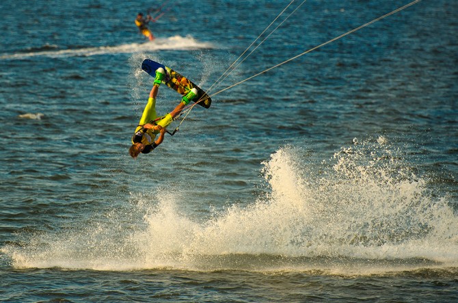 freestyle_invert_splash