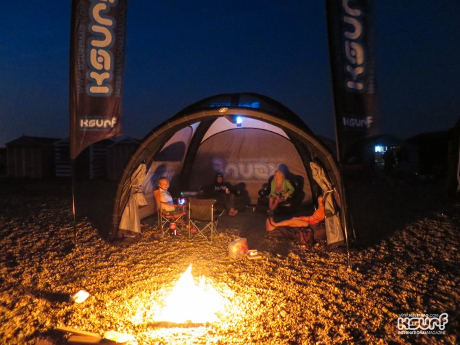 When the sun goes down... The BBQ's come out!