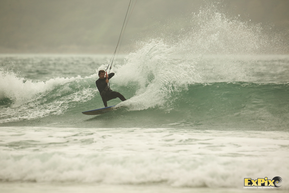 George Noble was ripping in a very close heat with Mike Dawson!